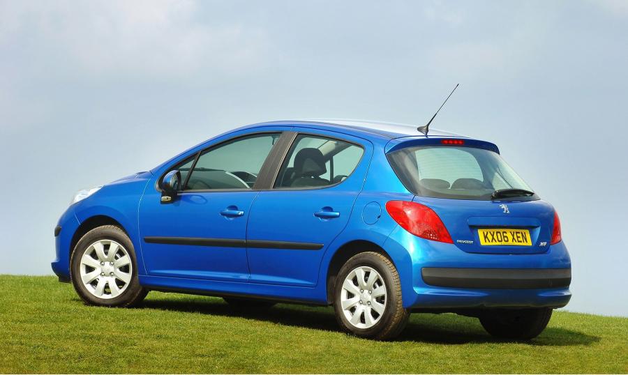  Peugeot 207 2006 года  (фото 16 из 180)